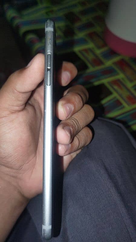 iphone 6plus for sell 10/10 condition Memory 128 gp in silver colur 3