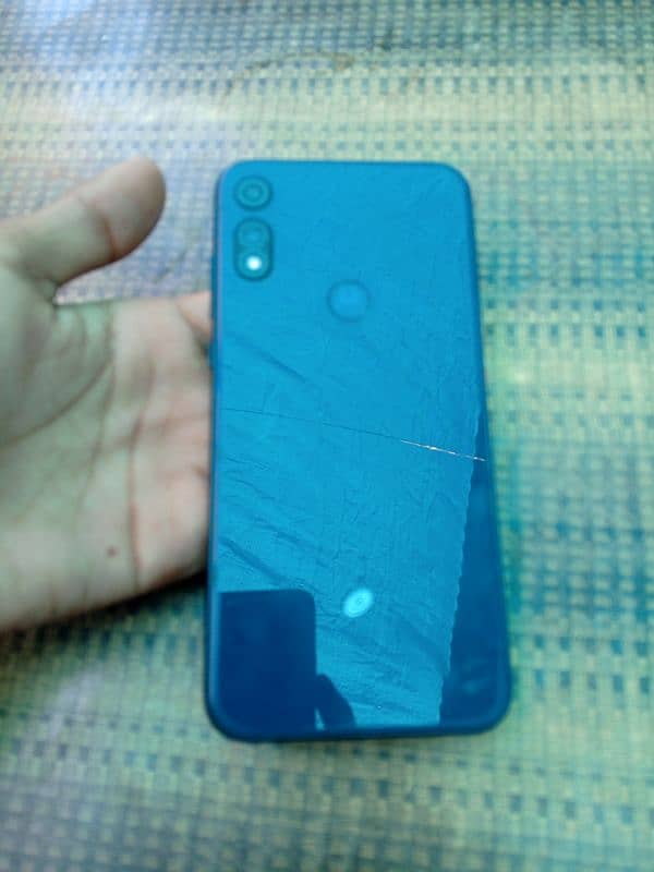 Moto E2020 0