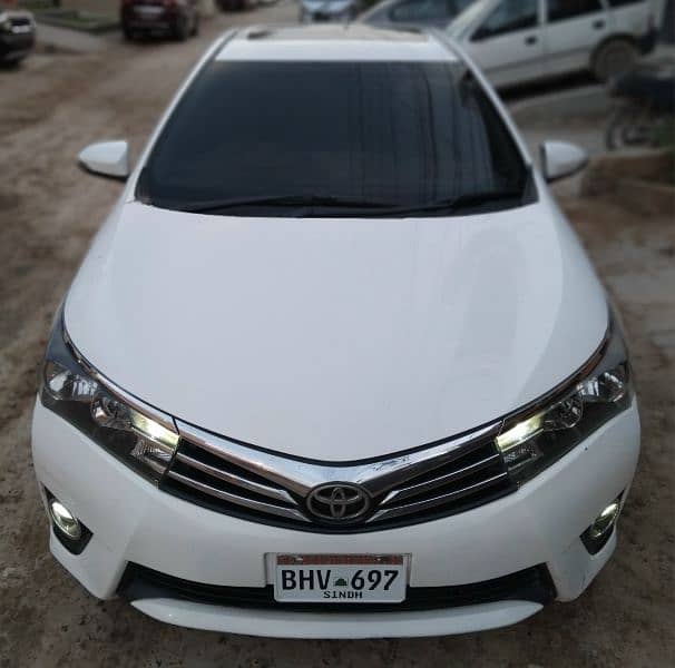 Toyota Altis Grande 2017 1