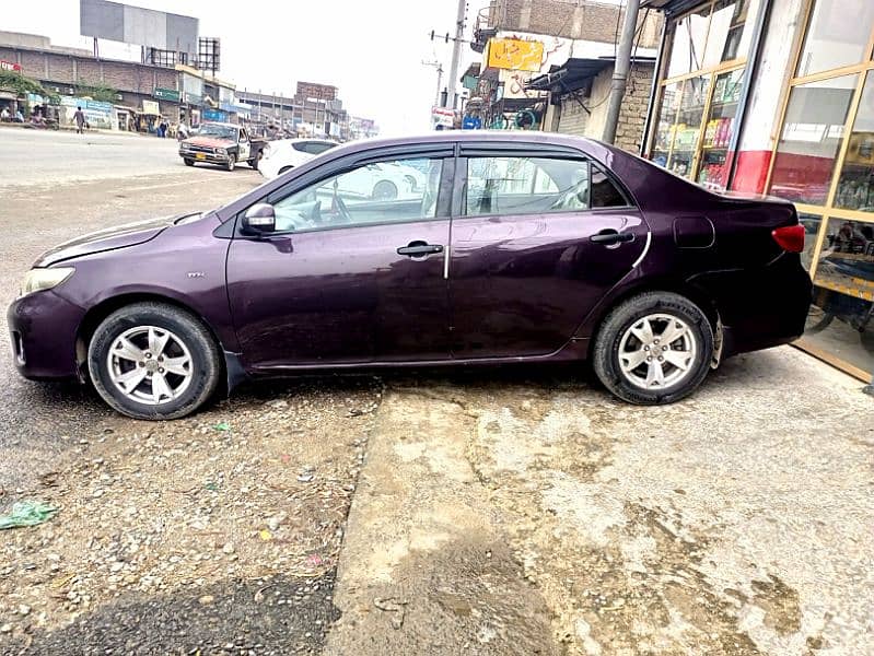 Toyota Corolla XLI 2013 3