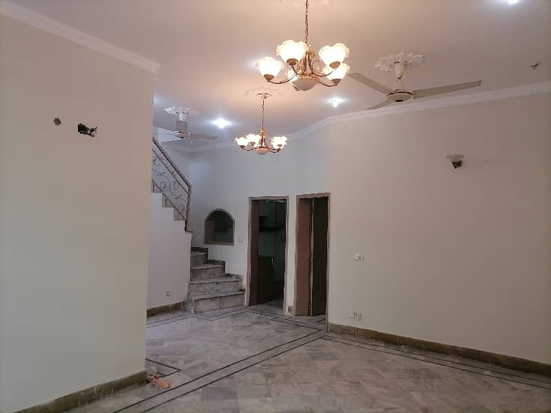 House Sized 5 Marla Available In Wapda Town Phase 1 - Block G2 1