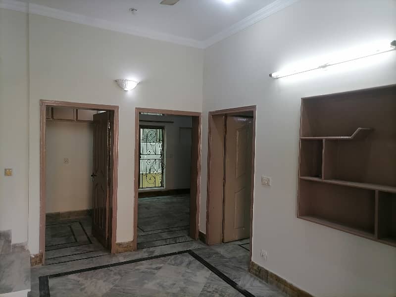 House Sized 5 Marla Available In Wapda Town Phase 1 - Block G2 6