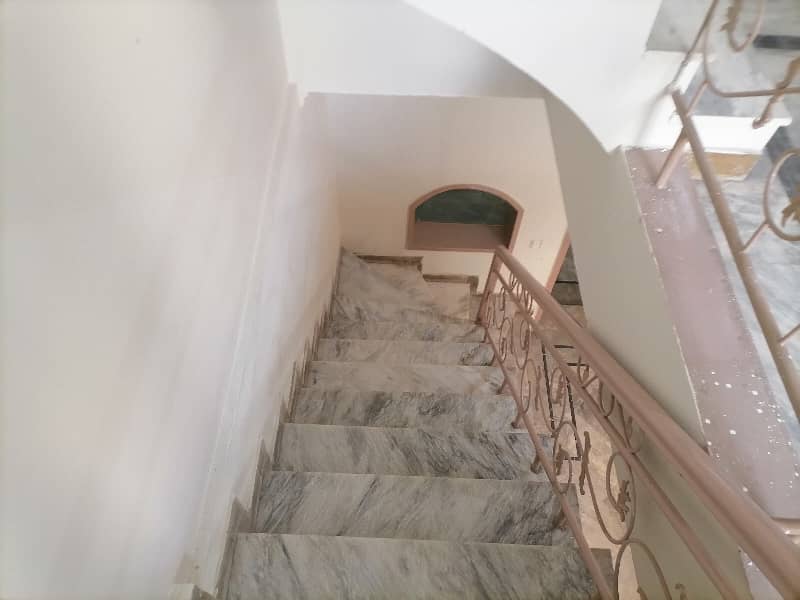 House Sized 5 Marla Available In Wapda Town Phase 1 - Block G2 14