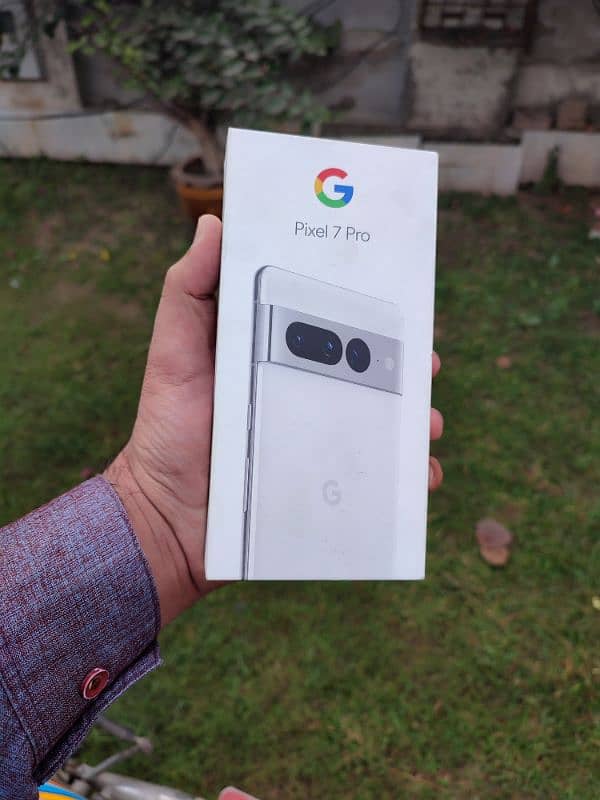 Pixel 7 Pro White Box Pack Non Active / Factory Unlocked 6 7 8 9 1