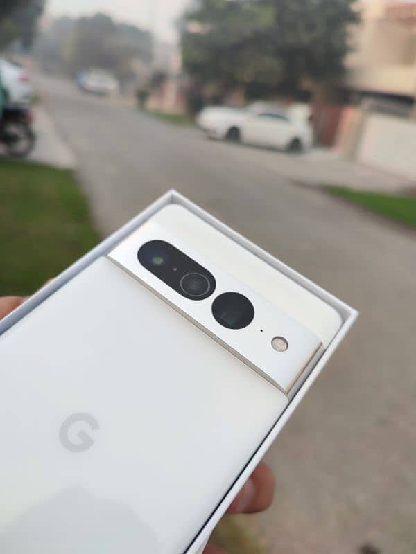 Pixel 7 Pro White Box Pack Non Active / Factory Unlocked 6 7 8 9 3