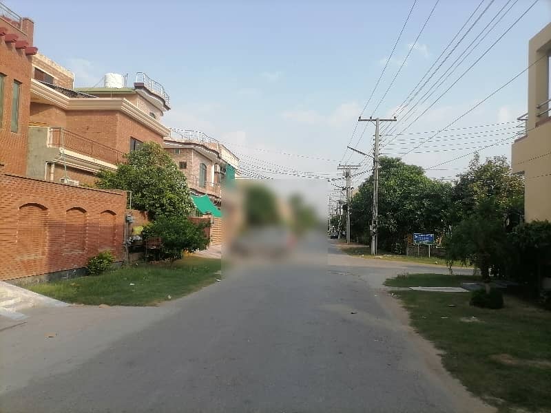 Upper Portion In Wapda Town Phase 1 - Block F2 For rent 1