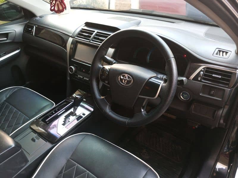 Toyota Camry Hybrid 2011 Import 2015 Outclass Original in DHA Karachi 3