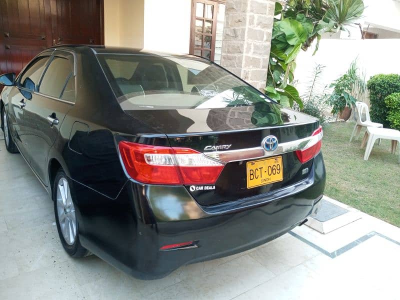 Toyota Camry Hybrid 2011 Import 2015 Outclass Original in DHA Karachi 8