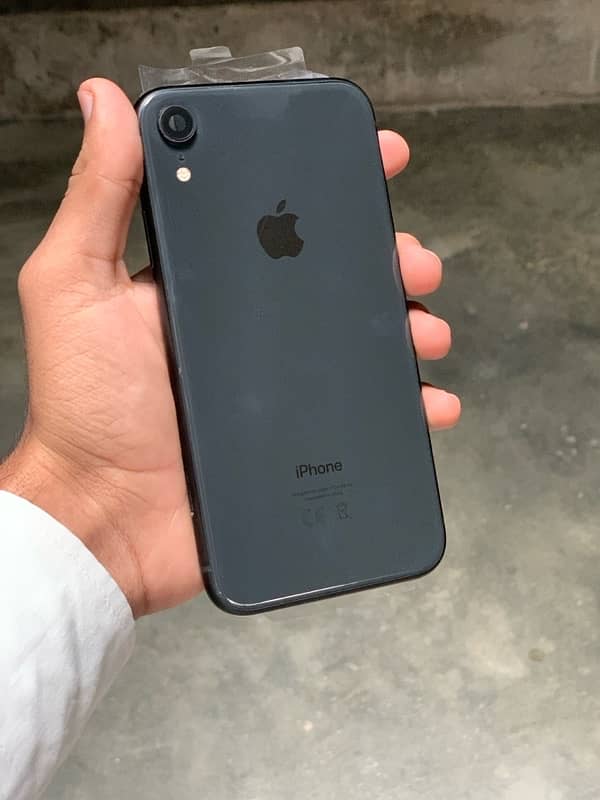 i phone XR Orignal Back 10/10 1