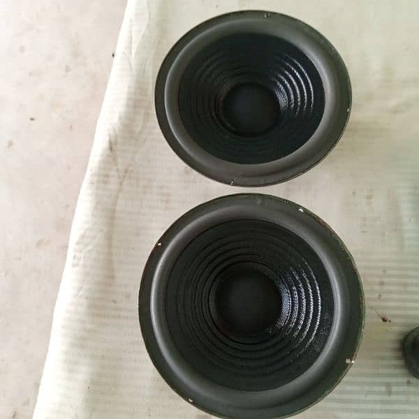 two speaker 8home 8 inch 2