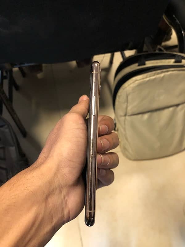 Iphone 11 pro PTA Approved 3