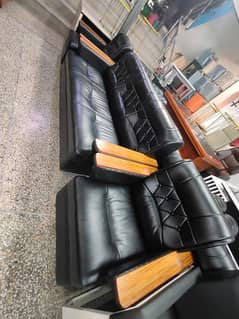 Executive Office Tables/Chairs and Sofas for Sale.