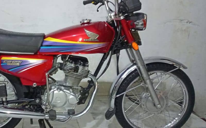 Honda 125 CG 2010 model for urgent sale 1