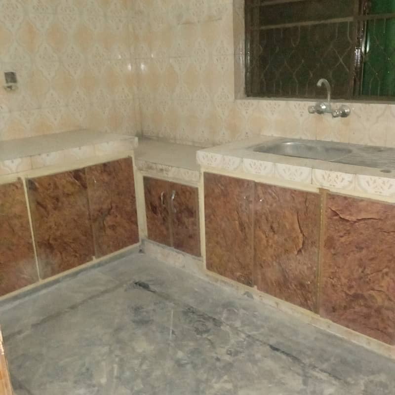 6 Bed Attached Bath House For Rent 3