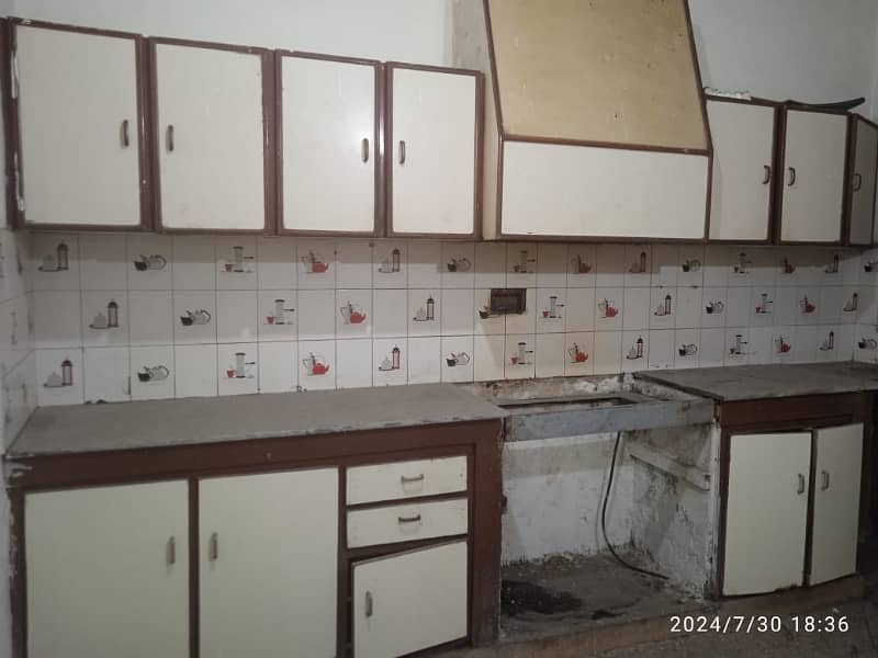 Awan Town - Madina Block House For Sale Sized 1 Kanal 7