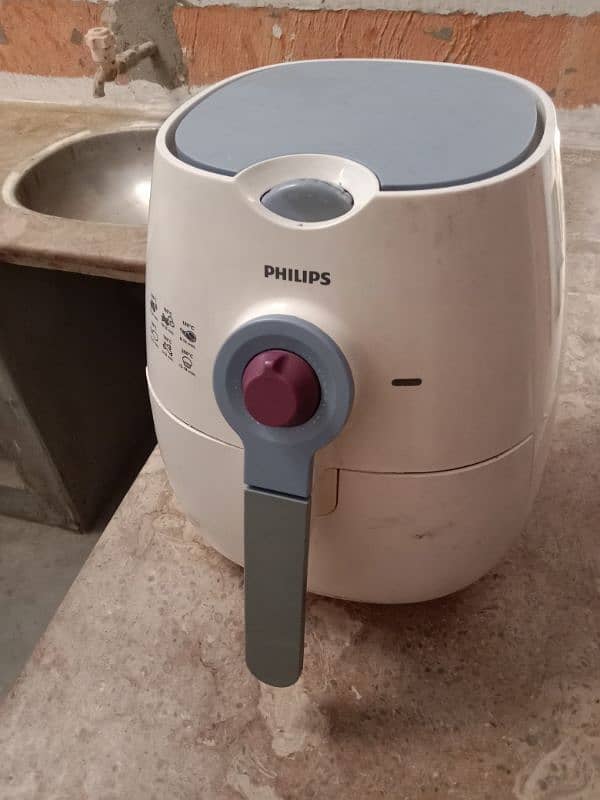 Air Fryer Philip for sale best price HD9220 chips v220  oven microwave 4