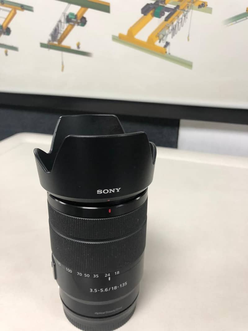 Sony Lense 18/135mm Lens Sony e emount 3