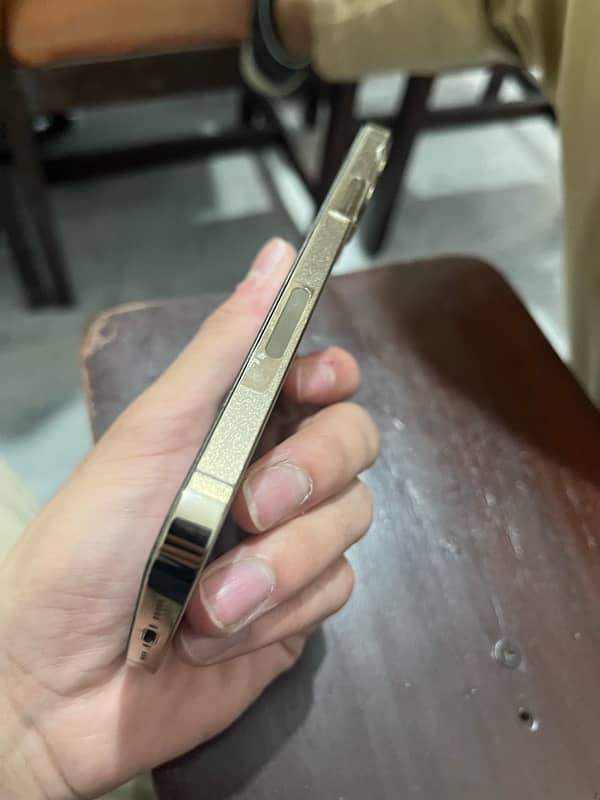 iphone 12 pro (pta approved ) 3