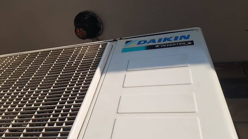 AC DAIKIN invertor 2