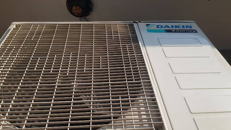 AC DAIKIN invertor 5