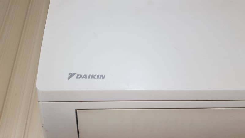 AC DAIKIN invertor 12