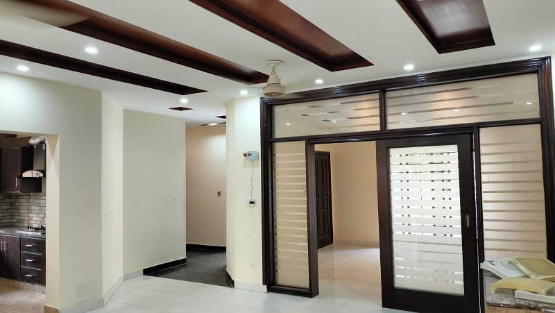 Looking For A Flat In Bahria Town - Sector E Lahore 8