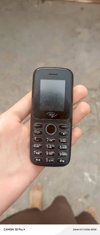 itel value 100 keypad phone 1