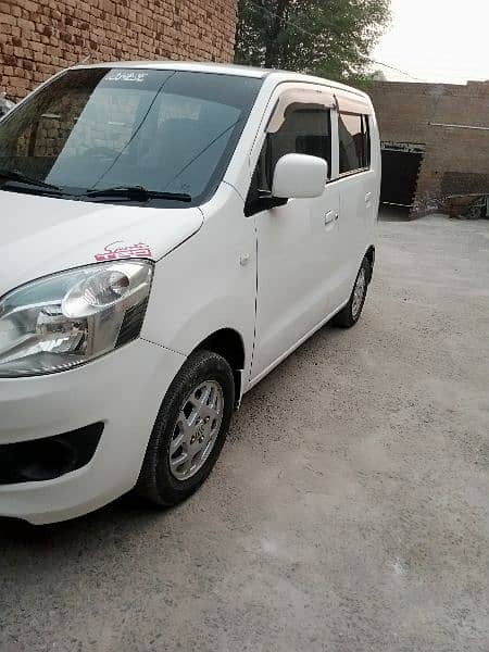 Suzuki Wagon R 2018 4