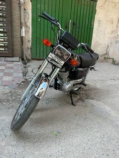 honda 125 smoothly used 3300 km