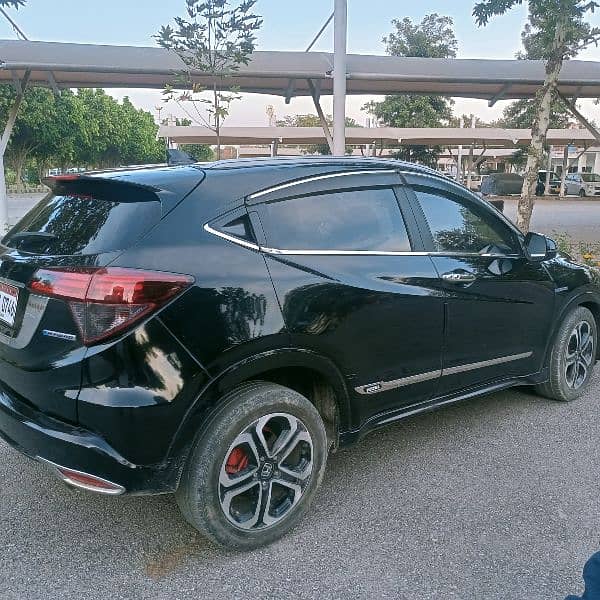 Honda Vezel 2016 Z, Hybrid 11