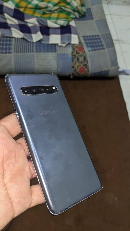 Samsung S10+ 8GB  512Gb 2