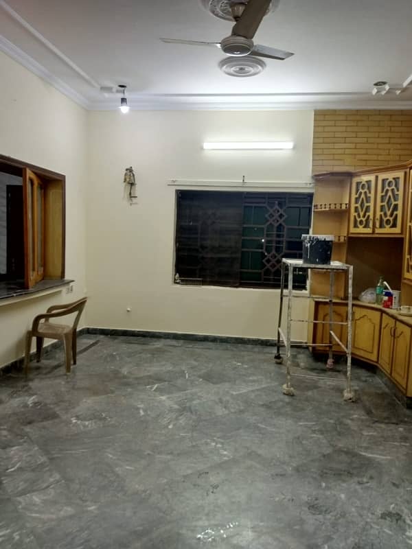 10 Marla Upper Portion Available For Rent In Johar Town Lahore 11