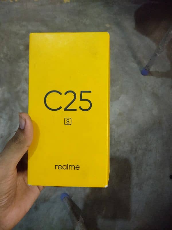 Realme C25s 1