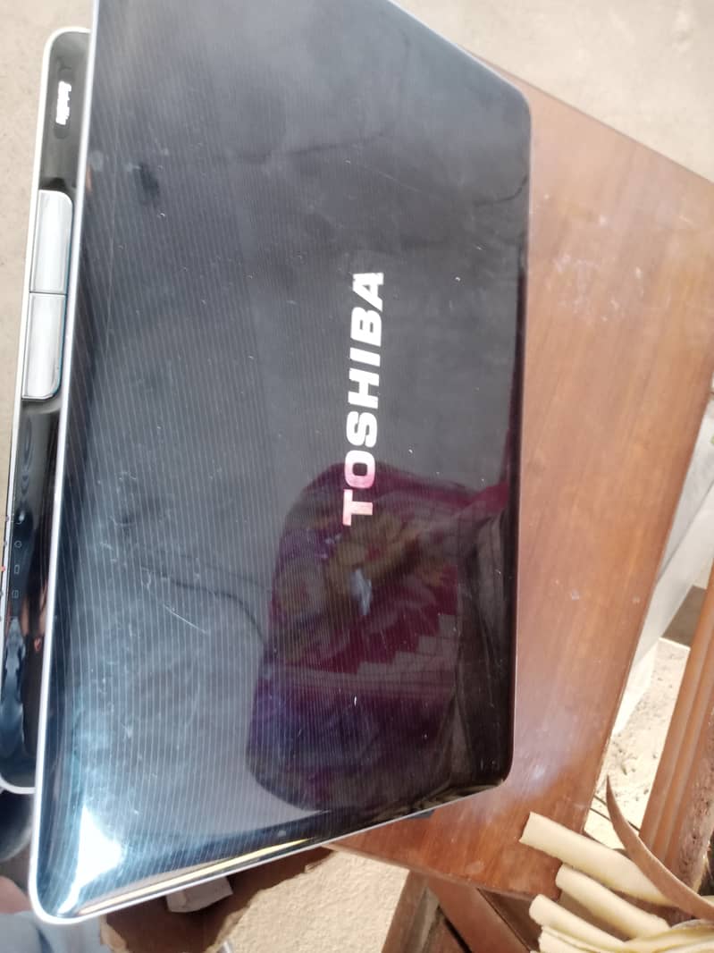 Toshiba core 2dou laptop 2