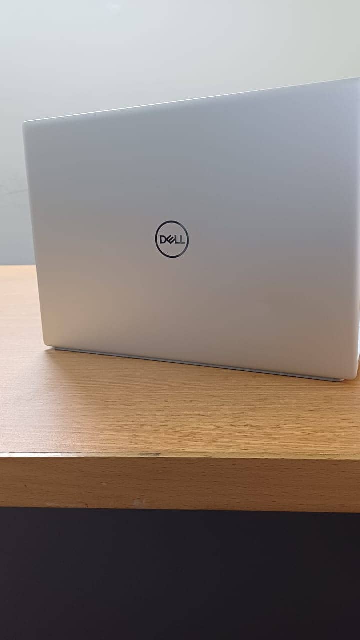 Dell core i7 12th Gen 1255U 5