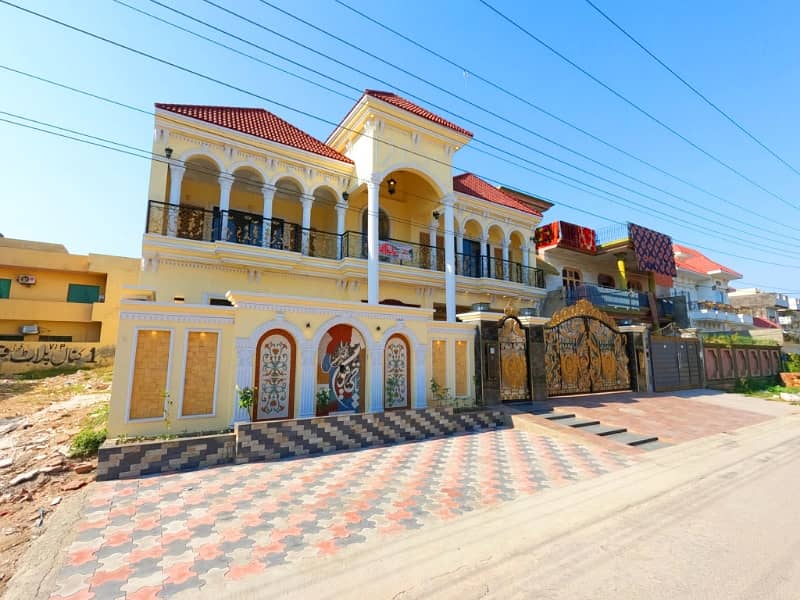 One Kanal Double Storey Facing Park Luxurious House With Luxurious Accessories In Marghzar Prime Location 3