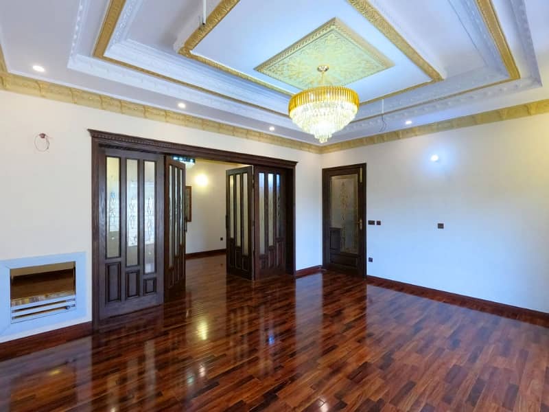 One Kanal Double Storey Facing Park Luxurious House With Luxurious Accessories In Marghzar Prime Location 7