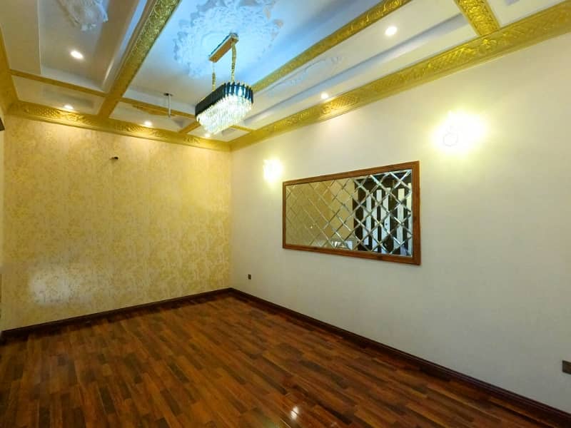 One Kanal Double Storey Facing Park Luxurious House With Luxurious Accessories In Marghzar Prime Location 8