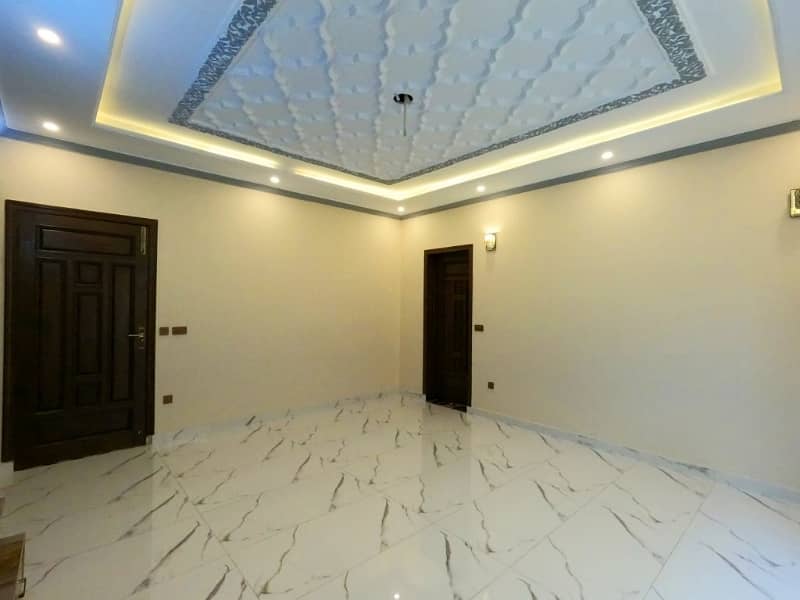 One Kanal Double Storey Facing Park Luxurious House With Luxurious Accessories In Marghzar Prime Location 14