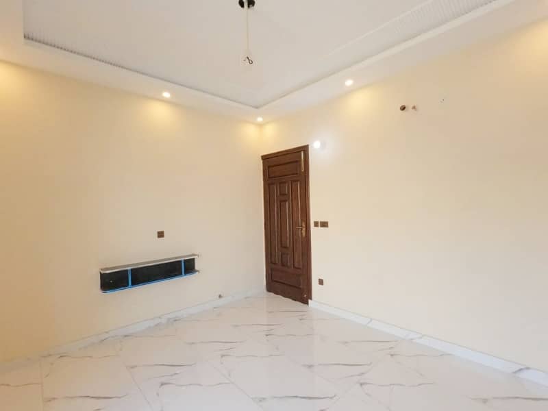 One Kanal Double Storey Facing Park Luxurious House With Luxurious Accessories In Marghzar Prime Location 35