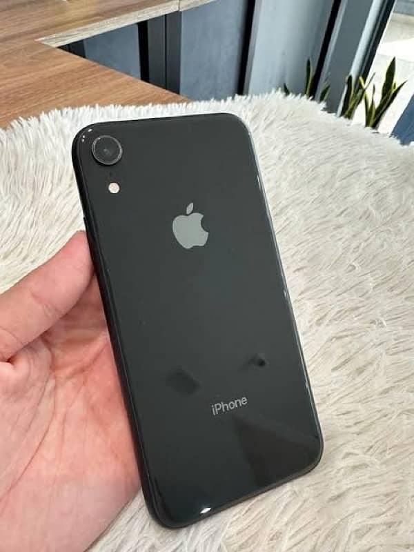 iPhone xr 64 gb for sale 3