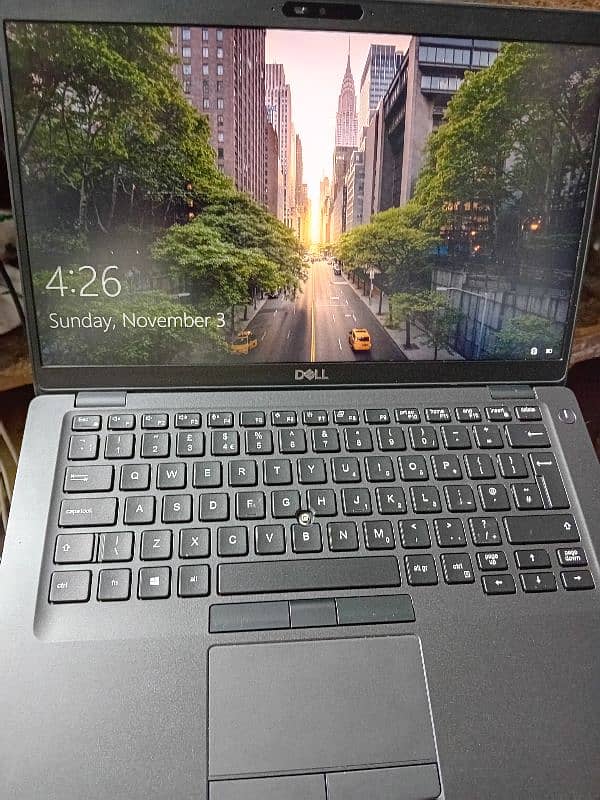 Dell latitude 5400 i5 8th gen 0