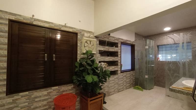 Gorgeous Prime Location 1500 Square Yards House For rent Available In Gulshan-e-Iqbal - Block 8 24