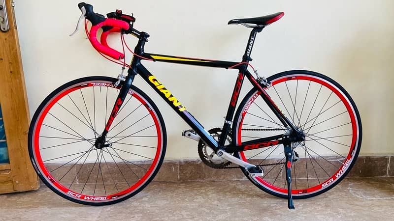 giant scr 2 professional road bicycle for sale just like brand new 1