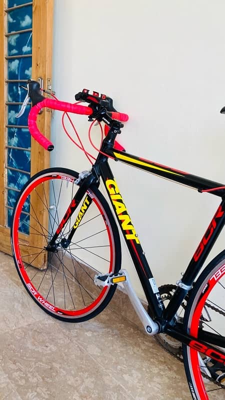 giant scr 2 professional road bicycle for sale just like brand new 8