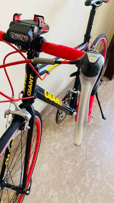 giant scr 2 professional road bicycle for sale just like brand new 9