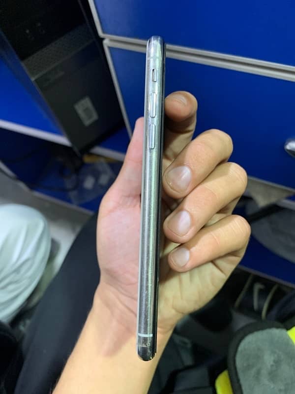 iphone X 256 exchange possible 5