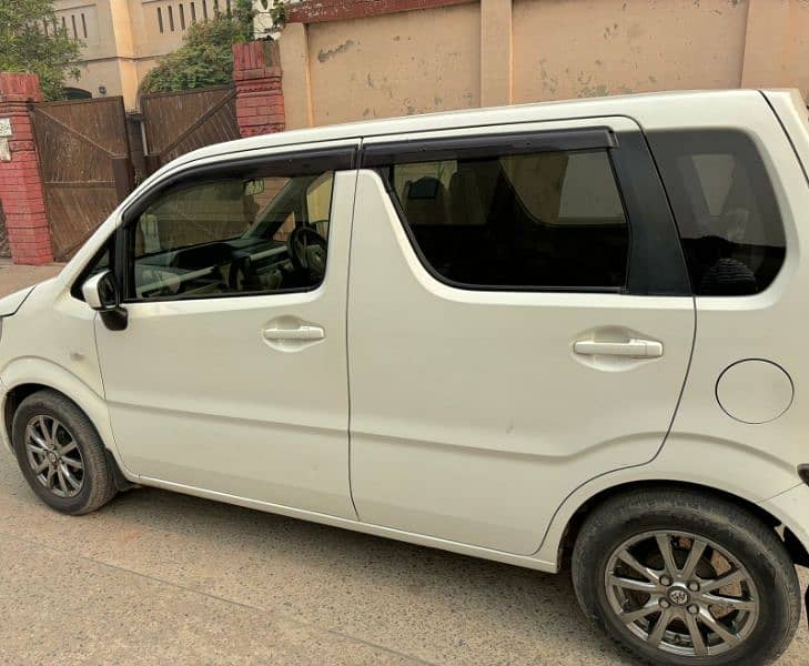 Suzuki Wagon R 2019 10