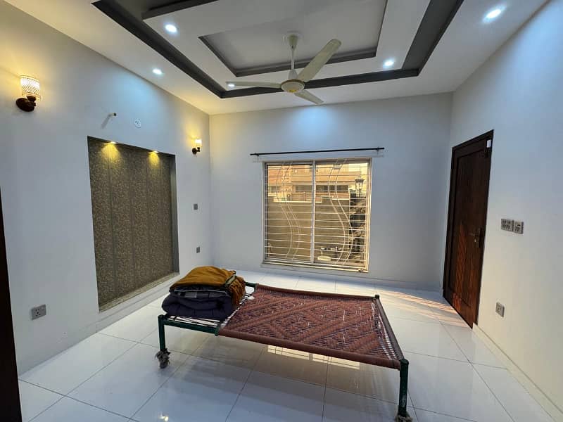 05 Marla Luxury Designer House For Sale In Bahria Orchard Lahore In Low budget price 18