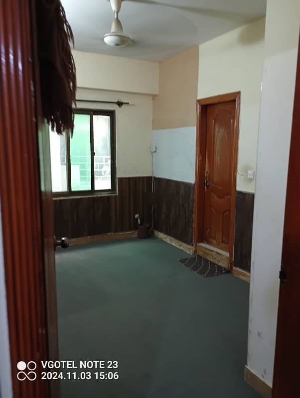 800 Square Feet Flat In Beautiful Location Of E-11/3 In Islamabad 3